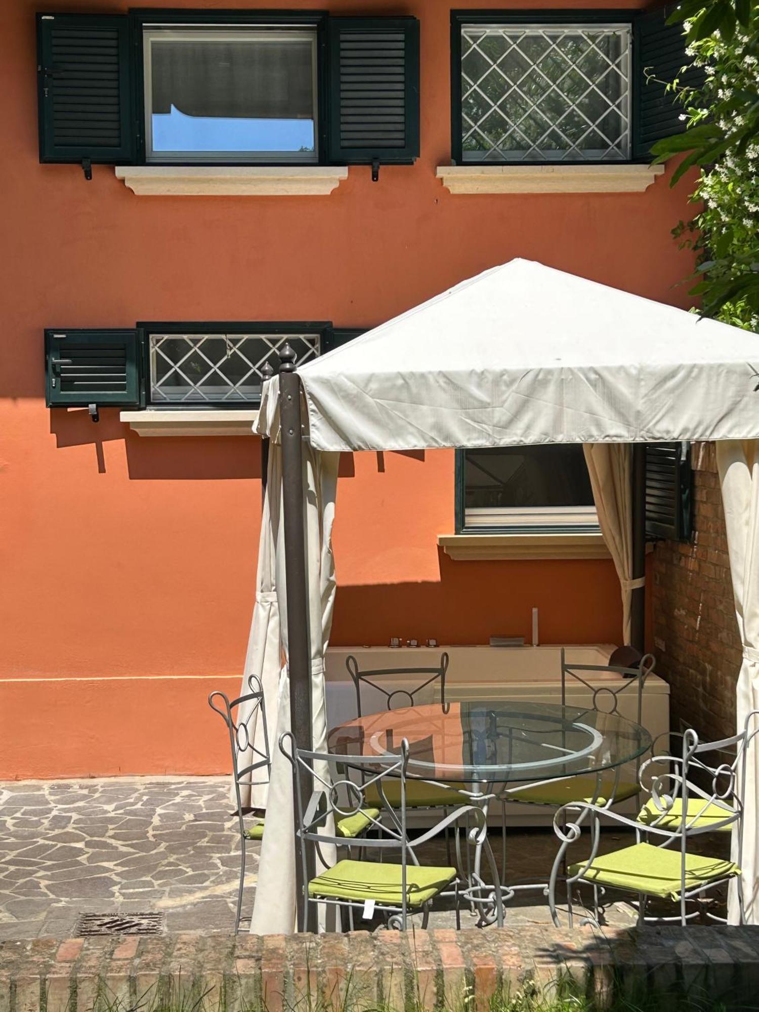 Isaia Garden -Private Garden Spa Bath Bolognarooms Exteriör bild